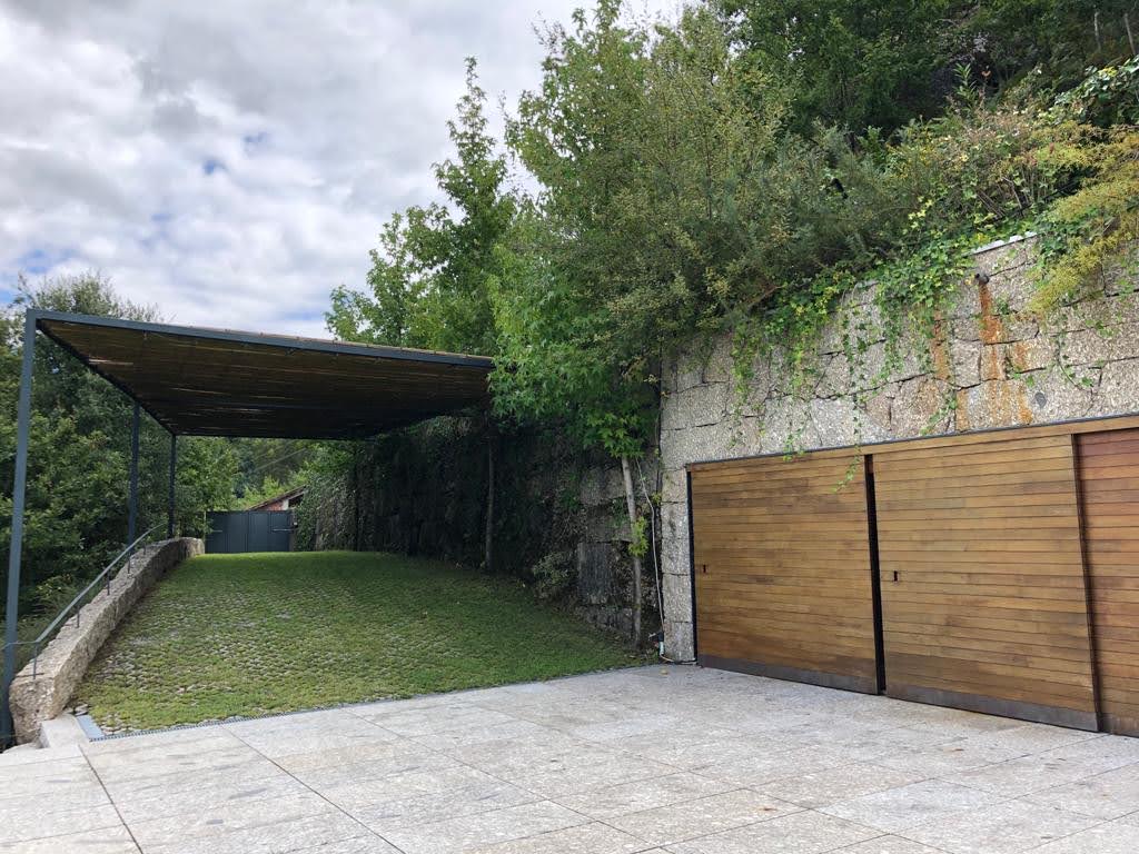 Pérgola de bambu para jardim e sombra natural